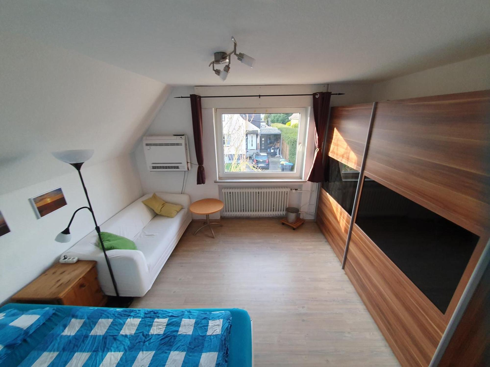 Geraeumiges Ferienhaus In Bad Salzuflen Mit Einfacher Ausstattung, Fuer Geschaeftsreisende, Gruppen Oder Familien Geeignet, 4 Schlafzimmer Exterior foto